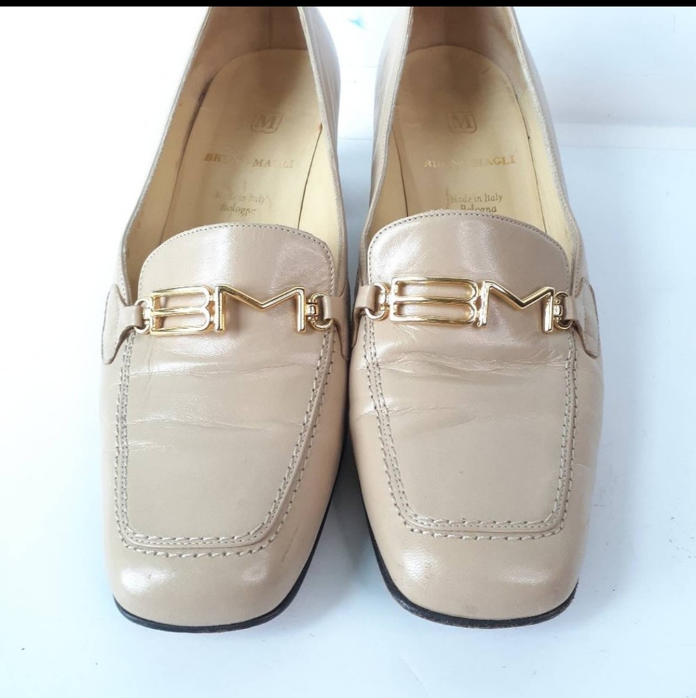 Bruno Magli Beige Loafers! Size 7!